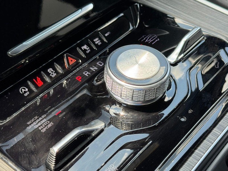 2024 Jeep Wagoneer L Series III
