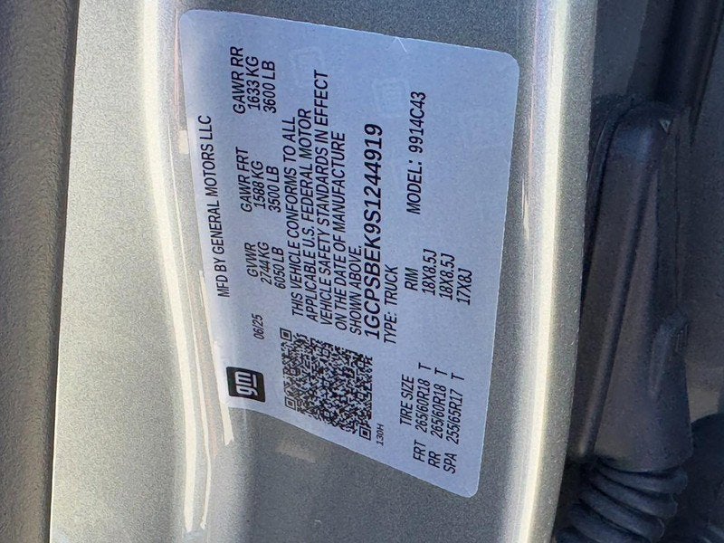 2025 Chevrolet Colorado WT/LT