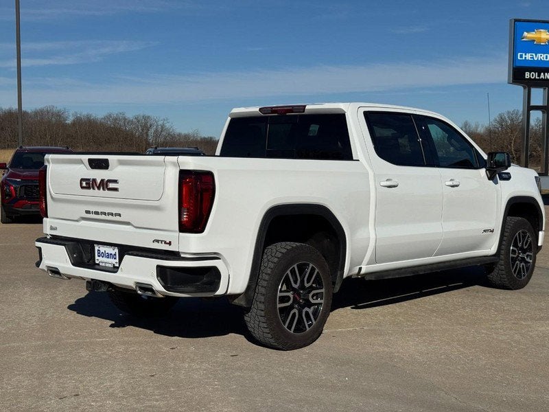 2024 GMC Sierra 1500 AT4