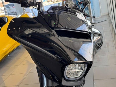 2024 HARLEY DAVIDSON STREET GLIDE Base