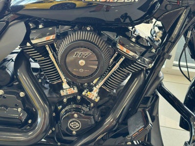 2024 HARLEY DAVIDSON STREET GLIDE Base