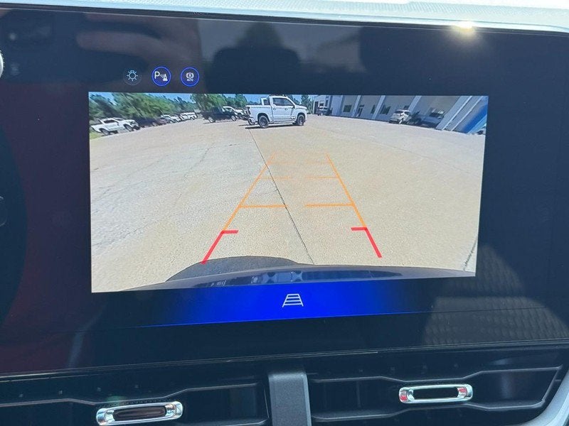 2027 Chevrolet Equinox FWD LT