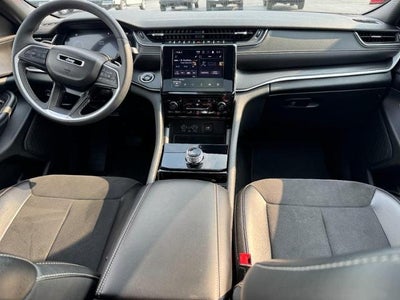 2023 Jeep Grand Cherokee Altitude 4x4