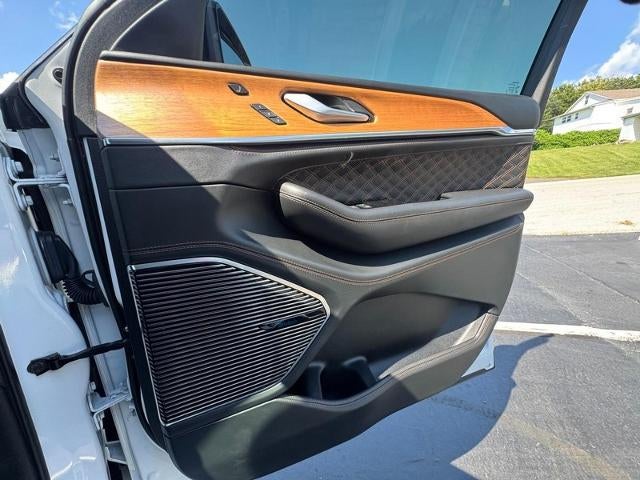 2023 Jeep Grand Cherokee L Summit Reserve 4x4