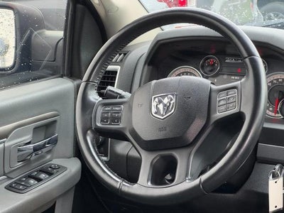 2019 RAM 1500 Classic Big Horn 4x4 Crew Cab Box