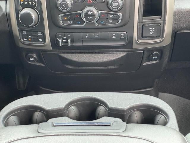 2019 RAM 1500 Classic Big Horn 4x4 Crew Cab Box