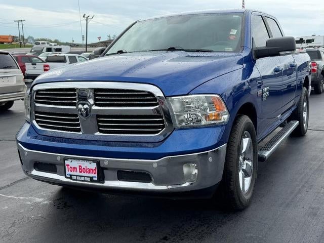 2019 RAM 1500 Classic Big Horn 4x4 Crew Cab Box
