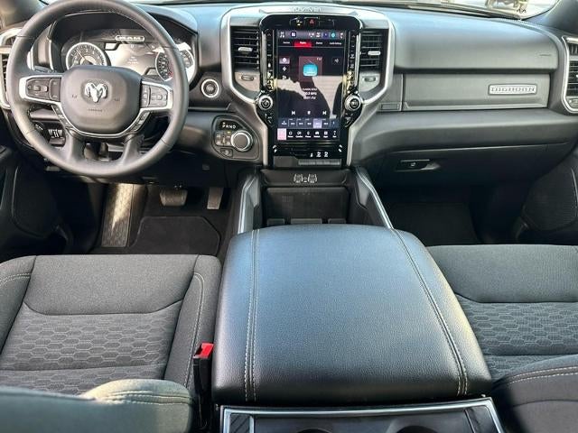 2025 RAM 1500 Big Horn 4x4 Crew Cab Box