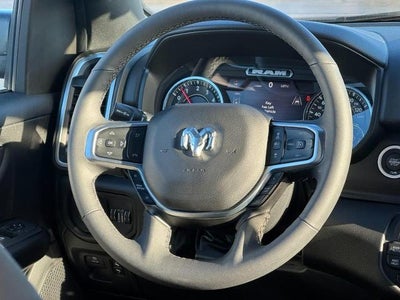 2025 RAM 1500 Big Horn 4x4 Crew Cab Box