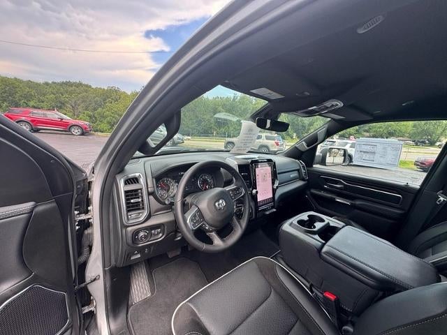 2025 RAM 1500 Laramie 4x4 Crew Cab Box