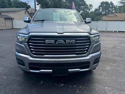 2025 RAM 1500 Laramie 4x4 Crew Cab Box