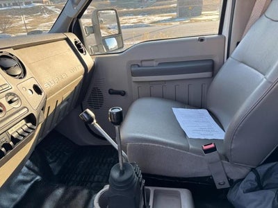 2008 Ford Super Duty F-350 DRW 4WD Reg Cab CA XL