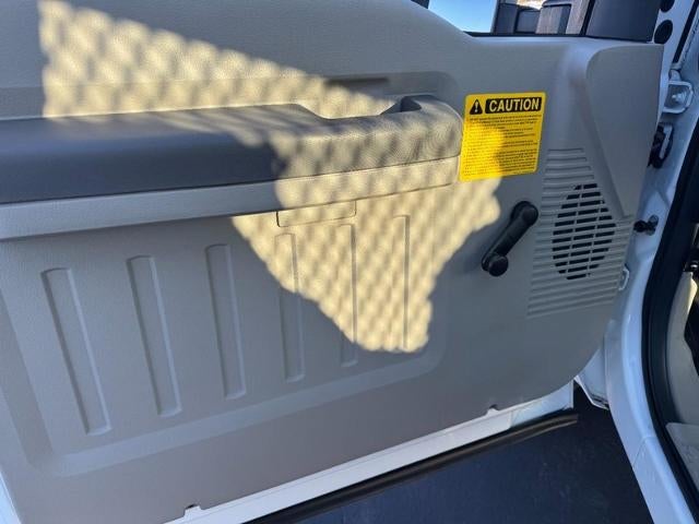 2008 Ford Super Duty F-350 DRW 4WD Reg Cab CA XL