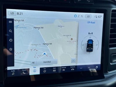 2022 Ford F-150 LARIAT 4WD SuperCrew 5.Box