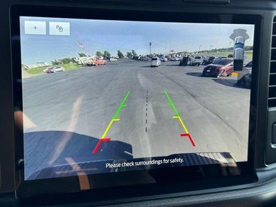 2022 Ford F-150 LARIAT 4WD SuperCrew 5.Box