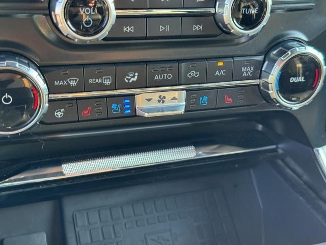 2022 Ford F-150 LARIAT 4WD SuperCrew 5.Box