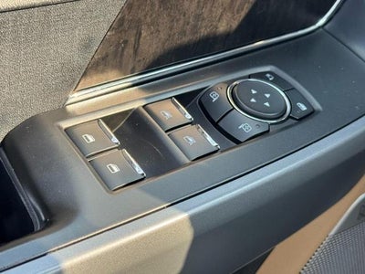 2023 Ford F-150 LARIAT 4WD SuperCrew 5.Box