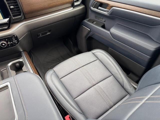 2022 Chevrolet Silverado 1500 4WD Crew Cab High Country