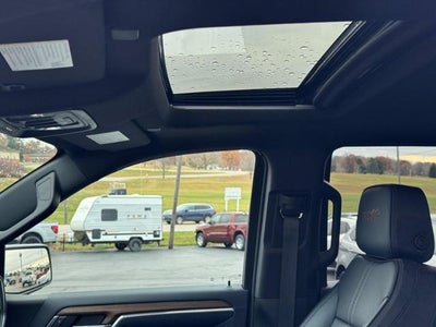 2022 Chevrolet Silverado 1500 4WD Crew Cab High Country