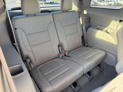 2022 GMC Acadia FWD 4dr SLT