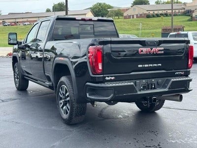 2023 GMC Sierra 2500 HD 4WD Crew Cab AT4