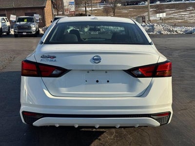 2020 Nissan Altima 2.5 S Sedan