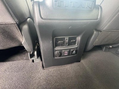 2024 Nissan Titan 4x4 Crew Cab SV