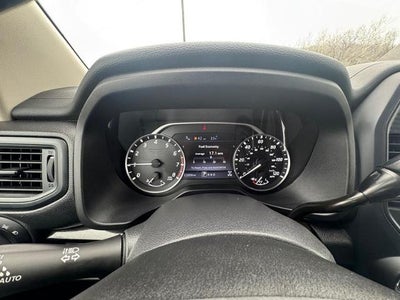 2024 Nissan Titan 4x4 Crew Cab SV