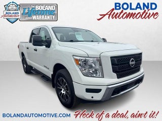 2024 Nissan Titan 4x4 Crew Cab SV
