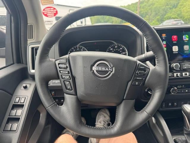2025 Nissan Frontier Crew Cab 4x4 SV