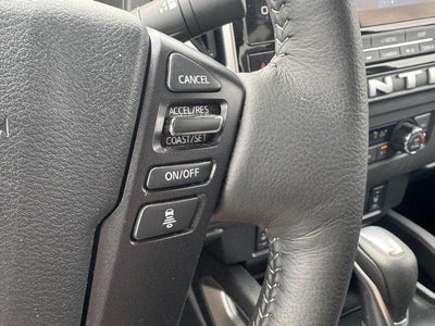 2025 Nissan Frontier Crew Cab 4x4 SV