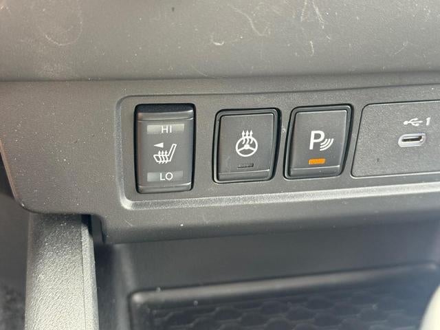 2025 Nissan Frontier Crew Cab 4x4 SV