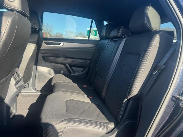 2025 Volkswagen Atlas Cross Sport 2.0T SE w/Technology 4MOTION