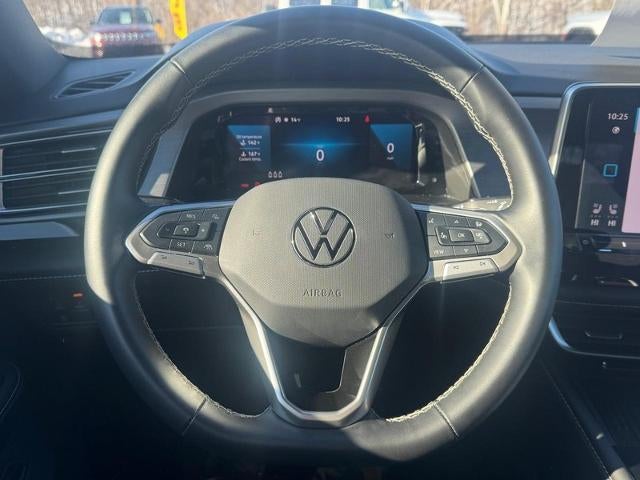 2025 Volkswagen Atlas Cross Sport 2.0T SE w/Technology 4MOTION