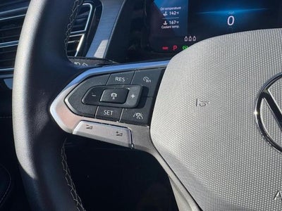 2025 Volkswagen Atlas Cross Sport 2.0T SE w/Technology 4MOTION