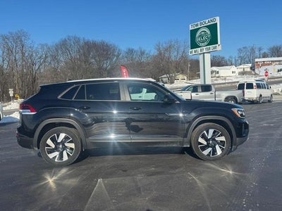 2025 Volkswagen Atlas Cross Sport 2.0T SE w/Technology 4MOTION