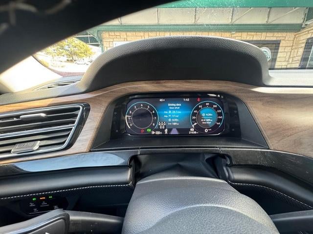 2025 Volkswagen Atlas 2.0T SE w/Technology 4MOTION