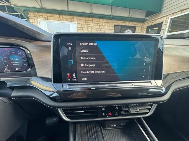 2025 Volkswagen Atlas 2.0T SE w/Technology 4MOTION