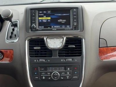 2015 Chrysler Town & Country 4dr Wgn Touring