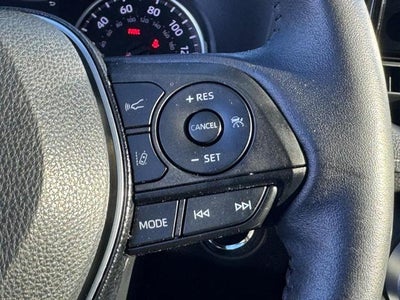 2020 Toyota RAV4 XLE AWD (Natl)