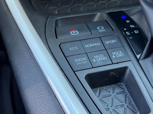 2020 Toyota RAV4 XLE AWD (Natl)