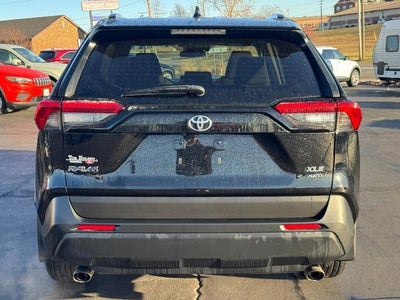 2020 Toyota RAV4 XLE AWD (Natl)