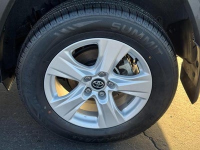 2020 Toyota RAV4 XLE AWD (Natl)