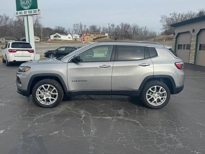 2022 Jeep Compass Latitude Lux