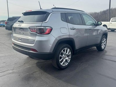 2022 Jeep Compass Latitude Lux