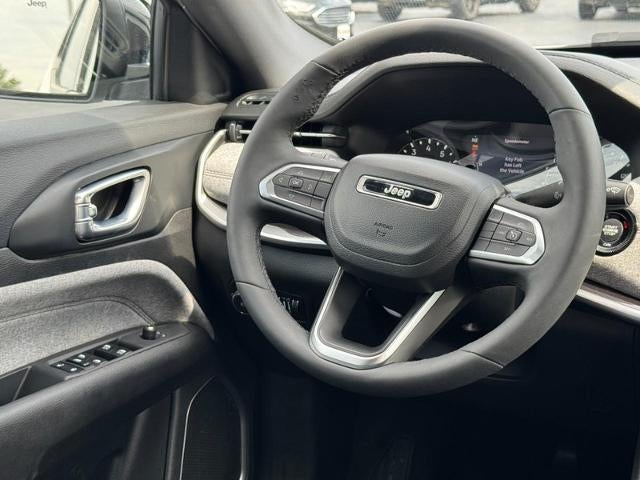 2023 Jeep Compass Latitude Lux 4x4