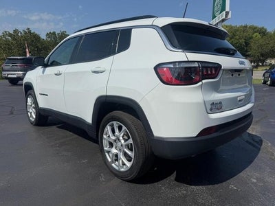 2023 Jeep Compass Latitude Lux 4x4