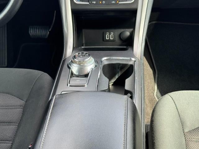 2020 Ford Fusion SE FWD