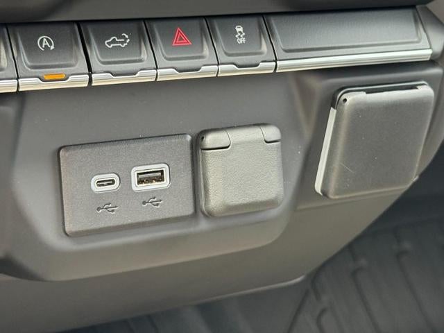 2023 GMC Sierra 1500 4WD Reg Cab Pro