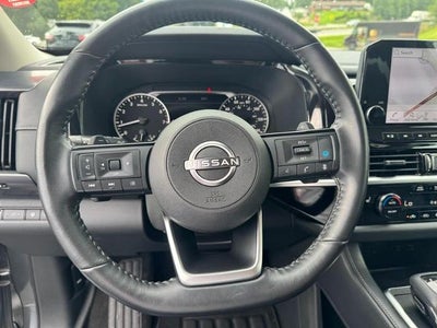 2023 Nissan Pathfinder SL 4WD